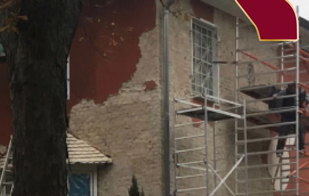 Fassadenarbeiten an einem Wohnhaus