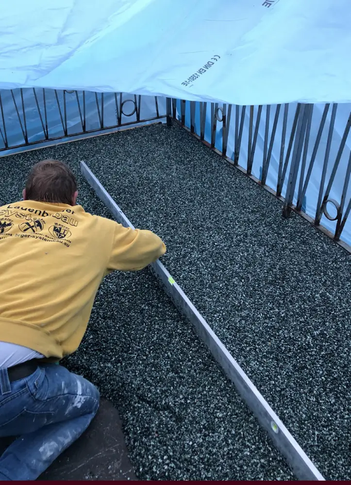 Verlegter Steinteppich im Außenbereich